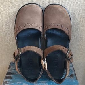 Sanita leather clogs